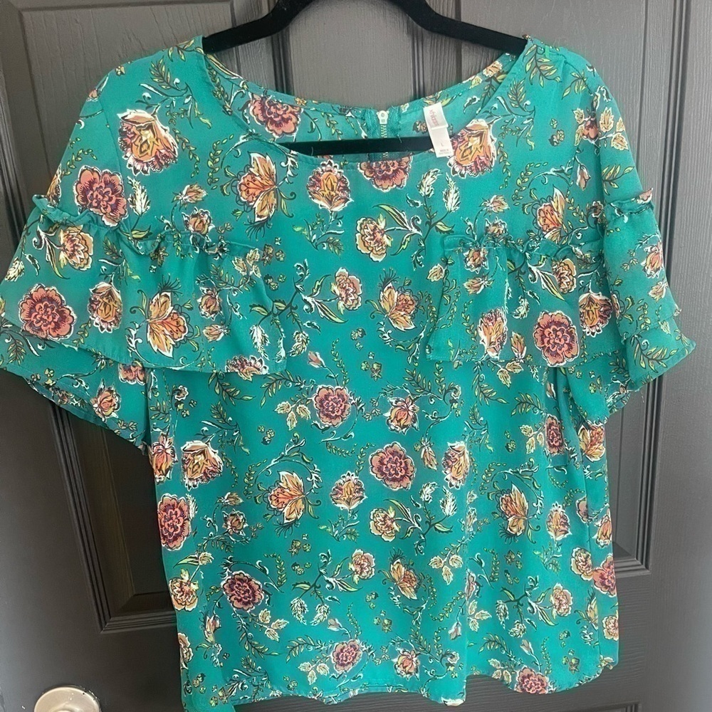 Xhiliration Top‎ size L